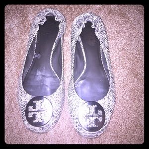 Tory burch snakeskin flats