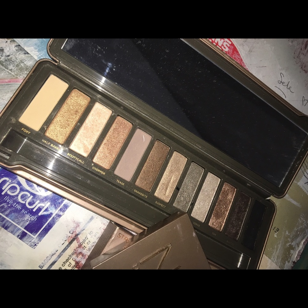 naked 2 pallet