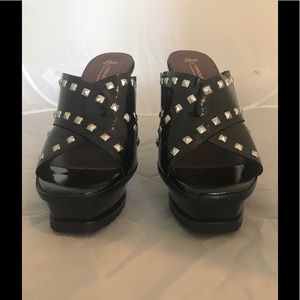 Lisa Pliner for Donald Pliner Platform Slides