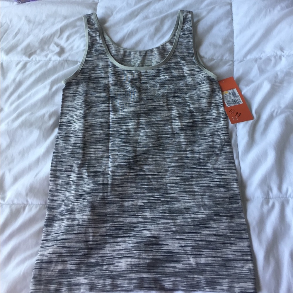Gilligan & O'malley tank top