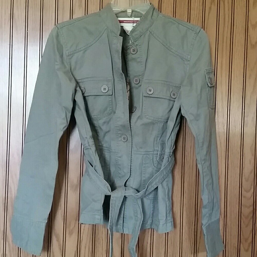 Waist tie jacket