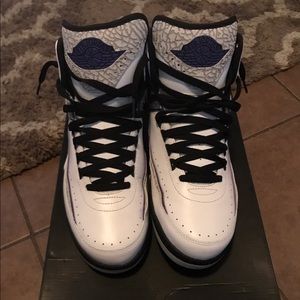 Authentic Jordan Retro 2 sneaker