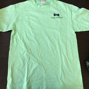 Like green simply southern tee
