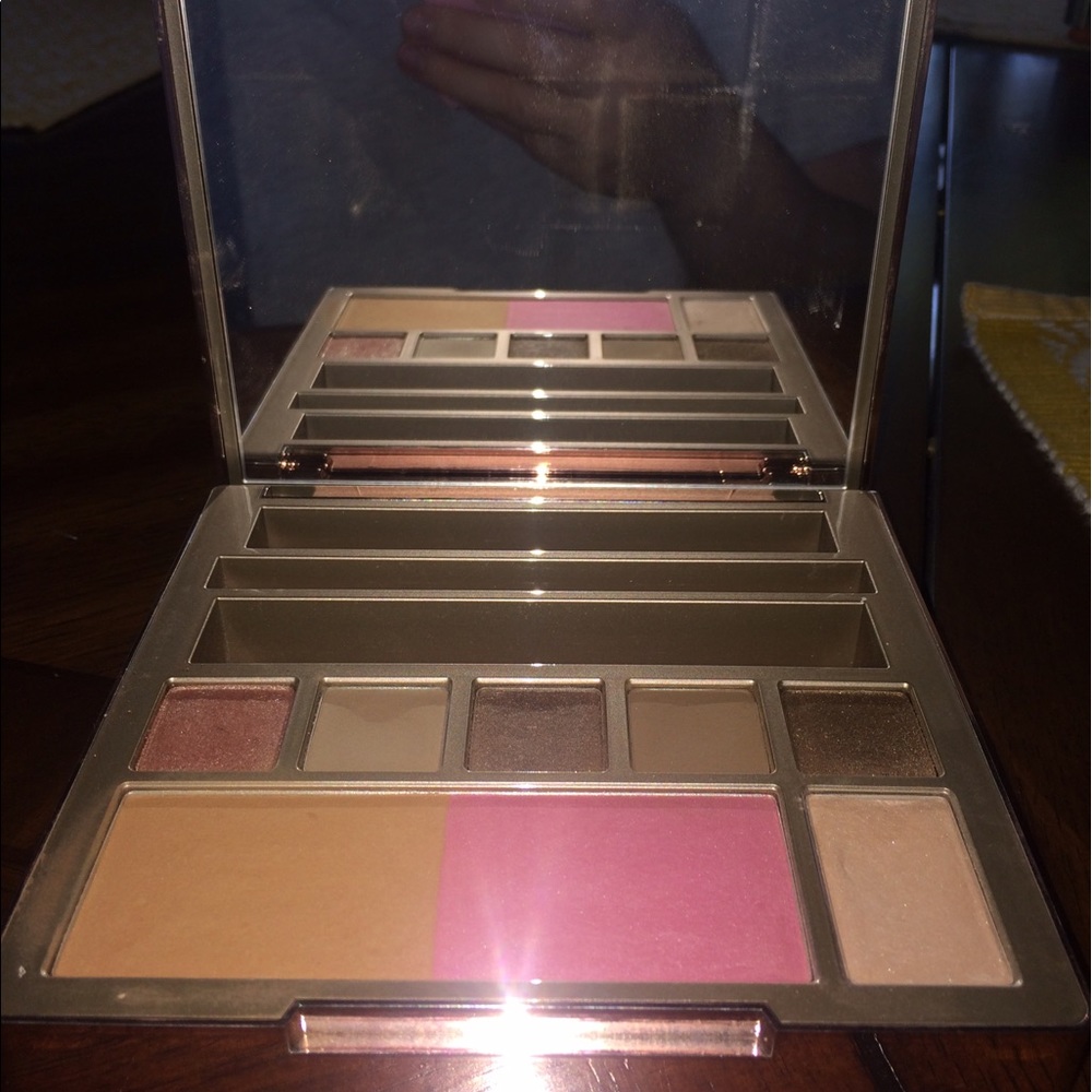 Urban decay naked on the run palette