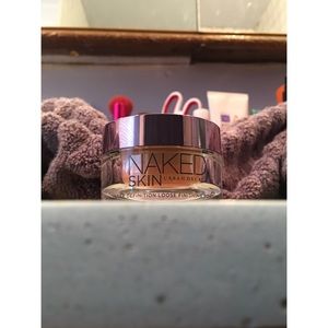 Urban Decay Naked Skin Finishing Powder