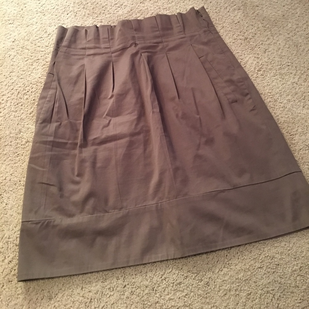 BCBG silk pencil skirt - size 6