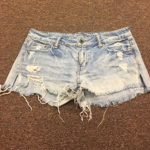 Cute denim shorts