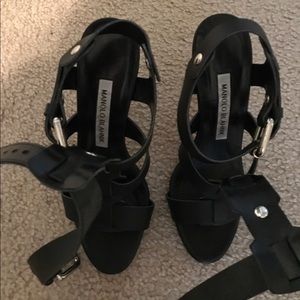 Manolo Blahnik strappy sandals size 5/35