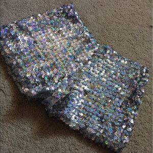 Sparkly rave shorts💜💙