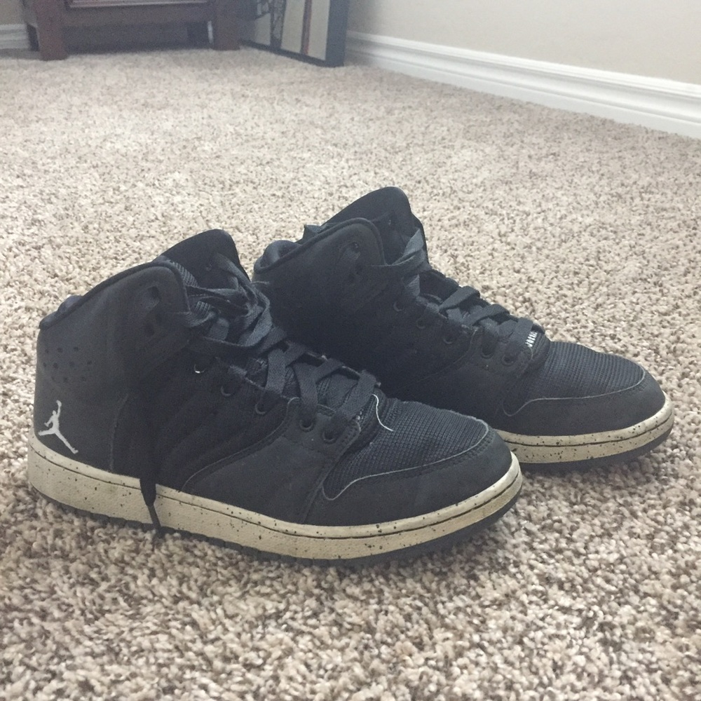 Youth Nike/Jordan Basketball Shoes