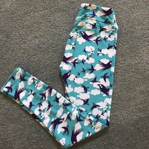 LuLaRoe OS leggings