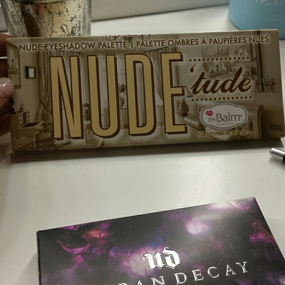 The Balm Nude TUDE palette