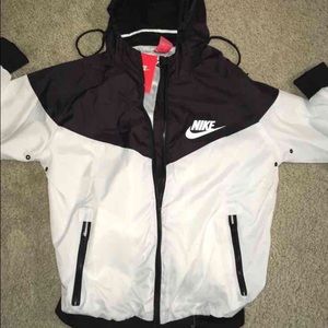 Nike Colorblock Windbreaker (Black/White)
