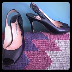 Classic Manolo Blahnik open toe- sling backs 👑👠