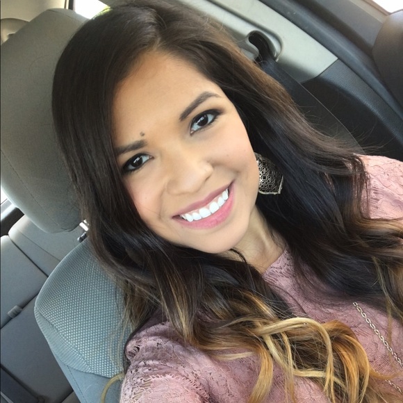 Meet your Posher, Nissa - Picture 4 of 4