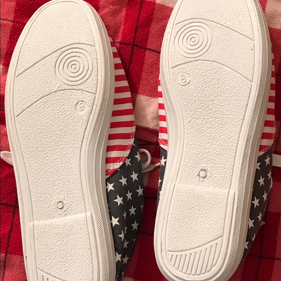 Patriotic Tennies 🇺🇸 - Picture 5 of 5