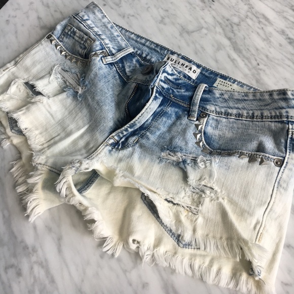 BULLHEAD Frayed Short Short - Picture 4 of 4