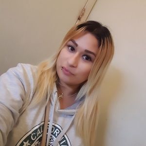 Meet your Posher, Alexandra