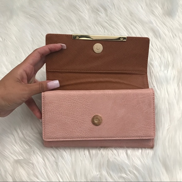 Mauve Wallet ONLY - Picture 3 of 7
