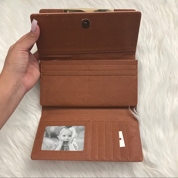 Mauve Wallet ONLY - Picture 4 of 7