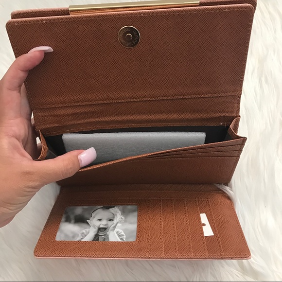 Mauve Wallet ONLY - Picture 5 of 7