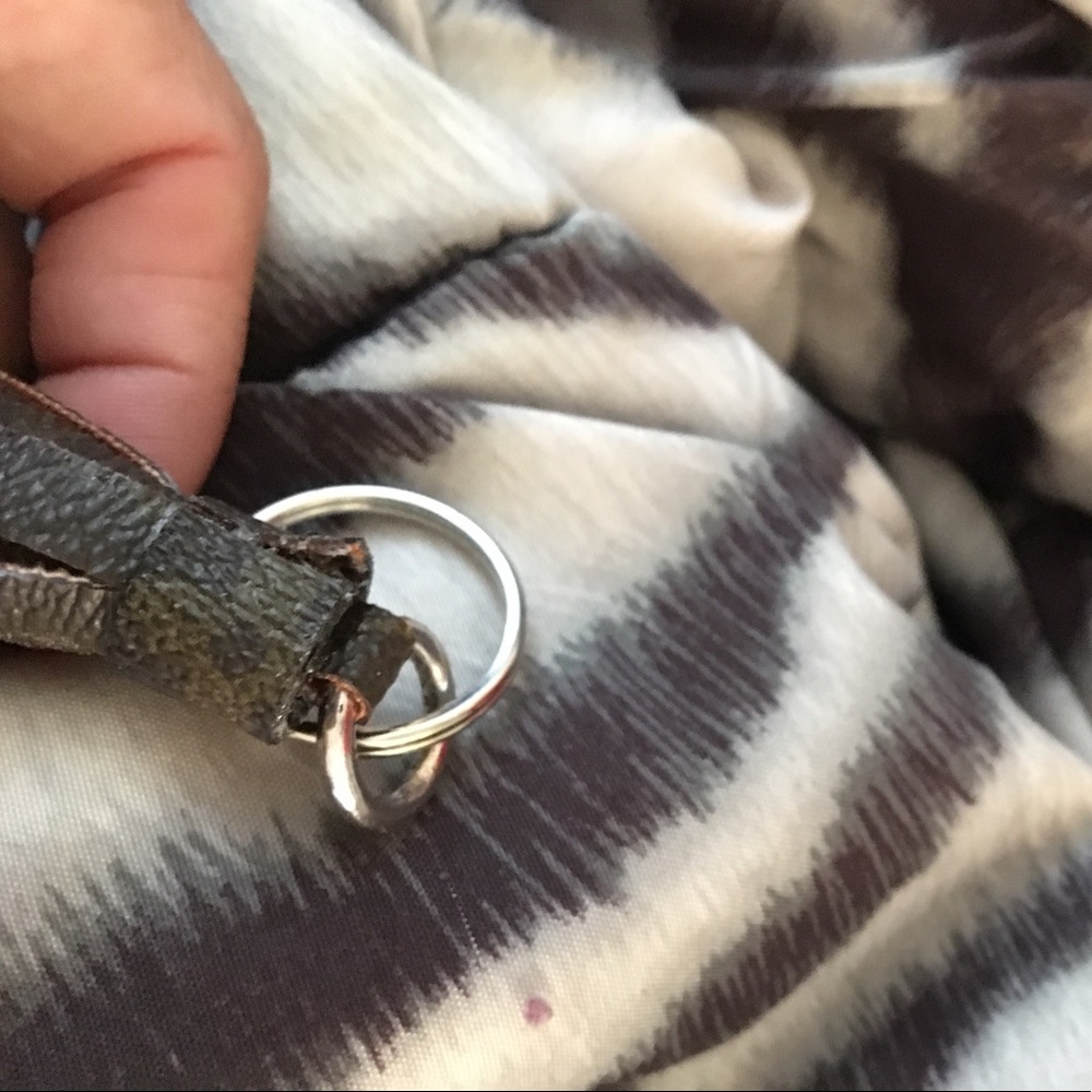 LV tassel