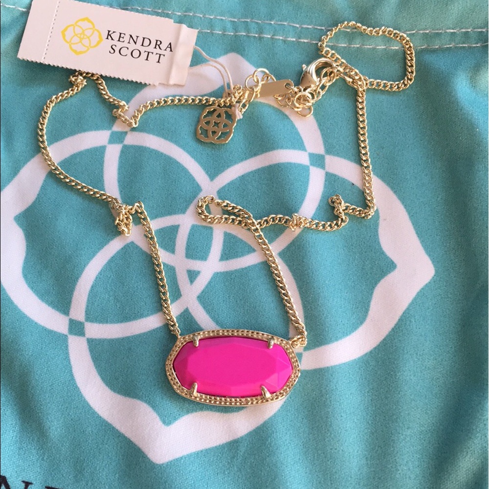 NWT Magenta Dylan