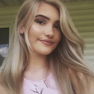 Meet your Posher, Alexandria