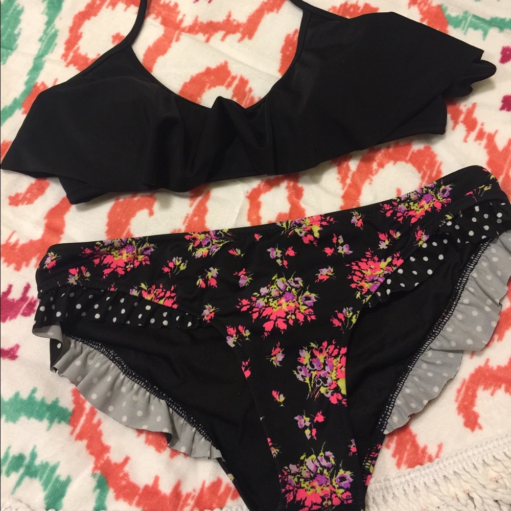 Victoria’s Secret Bikini 👙