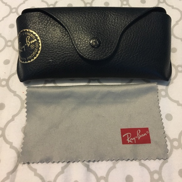 Ray-ban Wayfarer Sunglasses - Picture 4 of 5