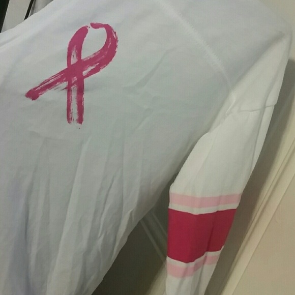 Under Armour Under Armour Breast Cancer baseball tshirt XS from