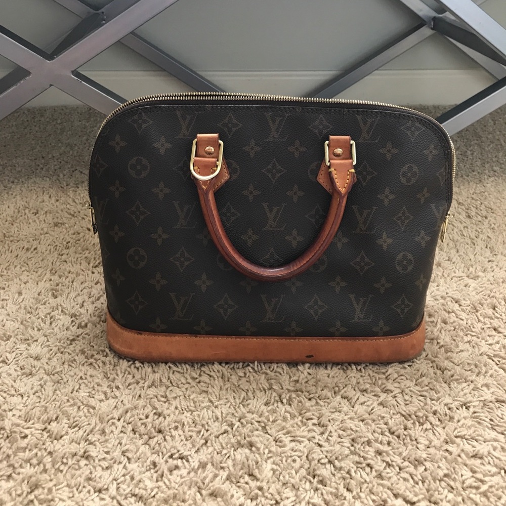 Louis Vuitton purse