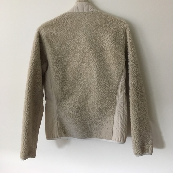 Patagonia Women's RetroX jacket - Picture 3 of 3