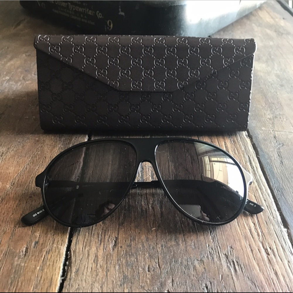 Black Gucci Sunglasses