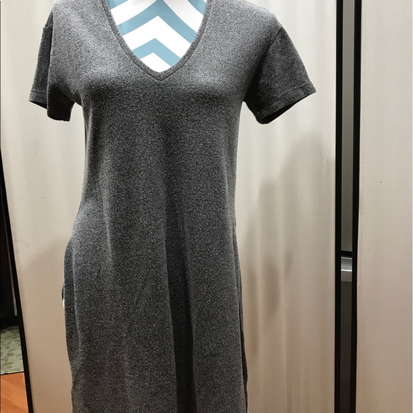 PRE-OWNED• Zara's Women Long T Shirt With Slits - Picture 2 of 6