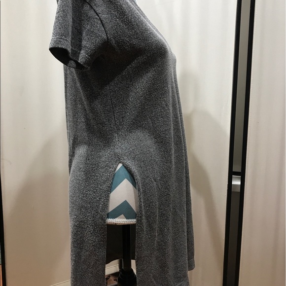 PRE-OWNED• Zara's Women Long T Shirt With Slits - Picture 3 of 6