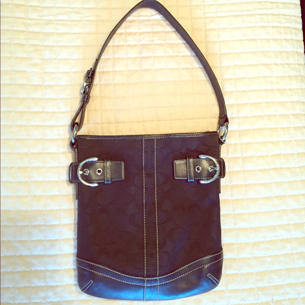 Coach Signature Slim Duffle Handbag (Black)