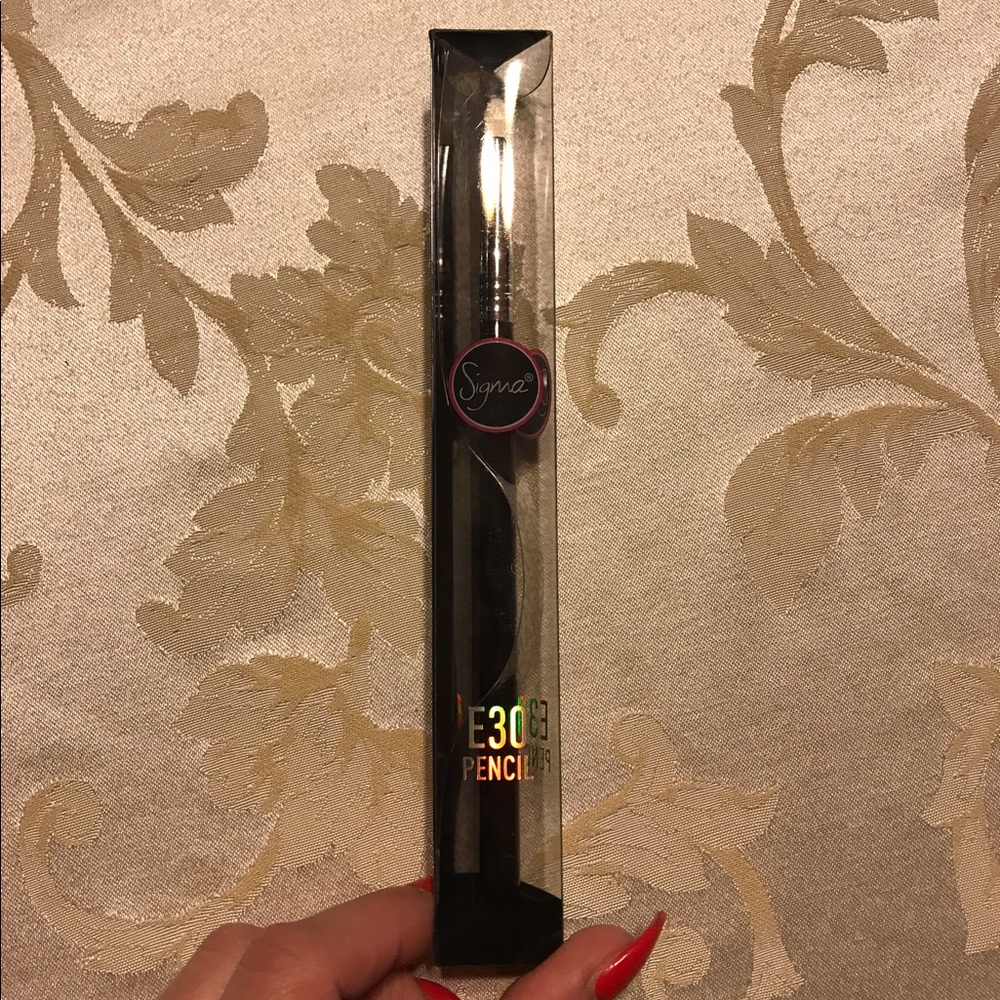 🌟👀Sigma e30 pencil brush. 🙌🏻