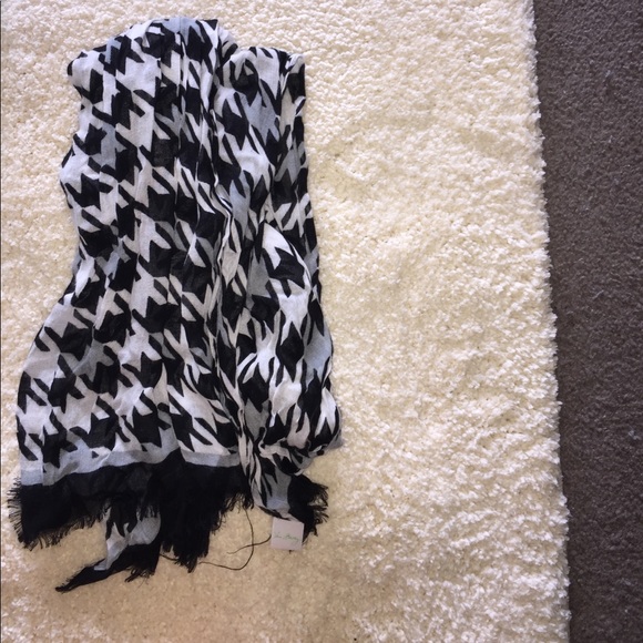 Scarf Bundle - Picture 2 of 4
