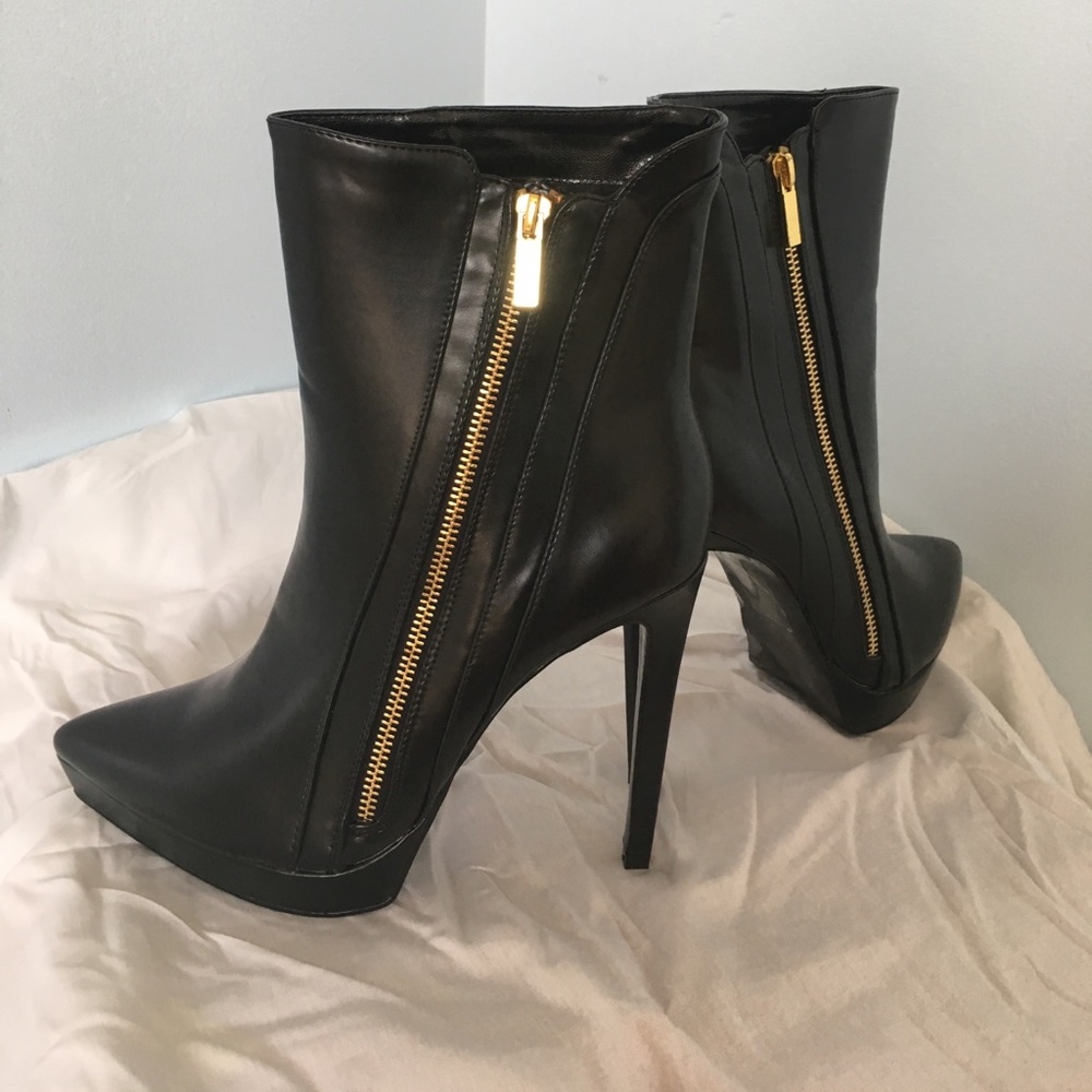 Shoe Republic Black & Gold Boots