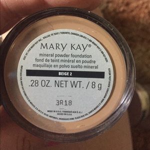 Mary kay mineral powder Beige 2