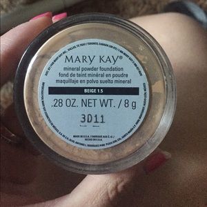 Mary Kay mineral powder Beige 1.5