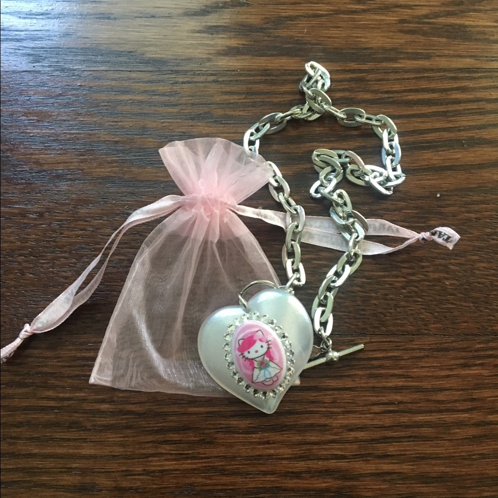 Tarina Tarantino Hello Kitty Bride