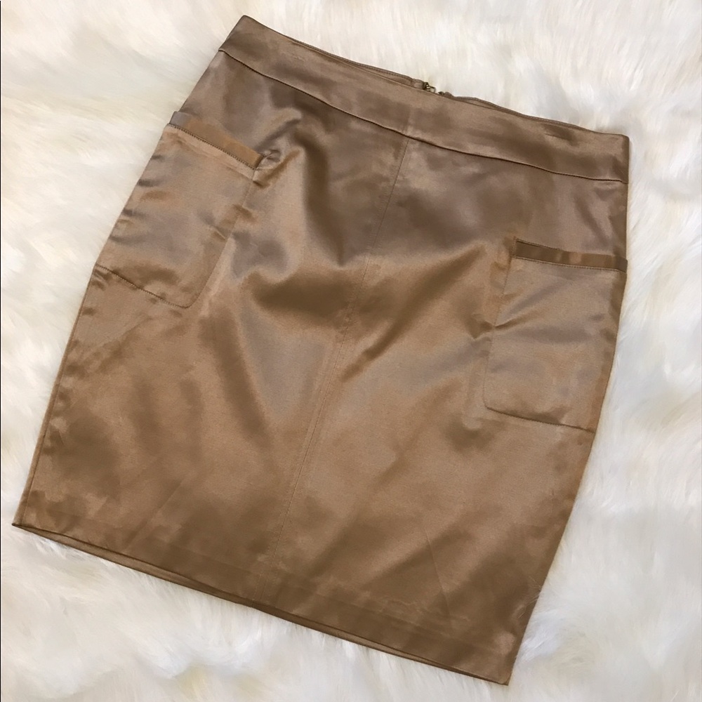 Taupe business skirt