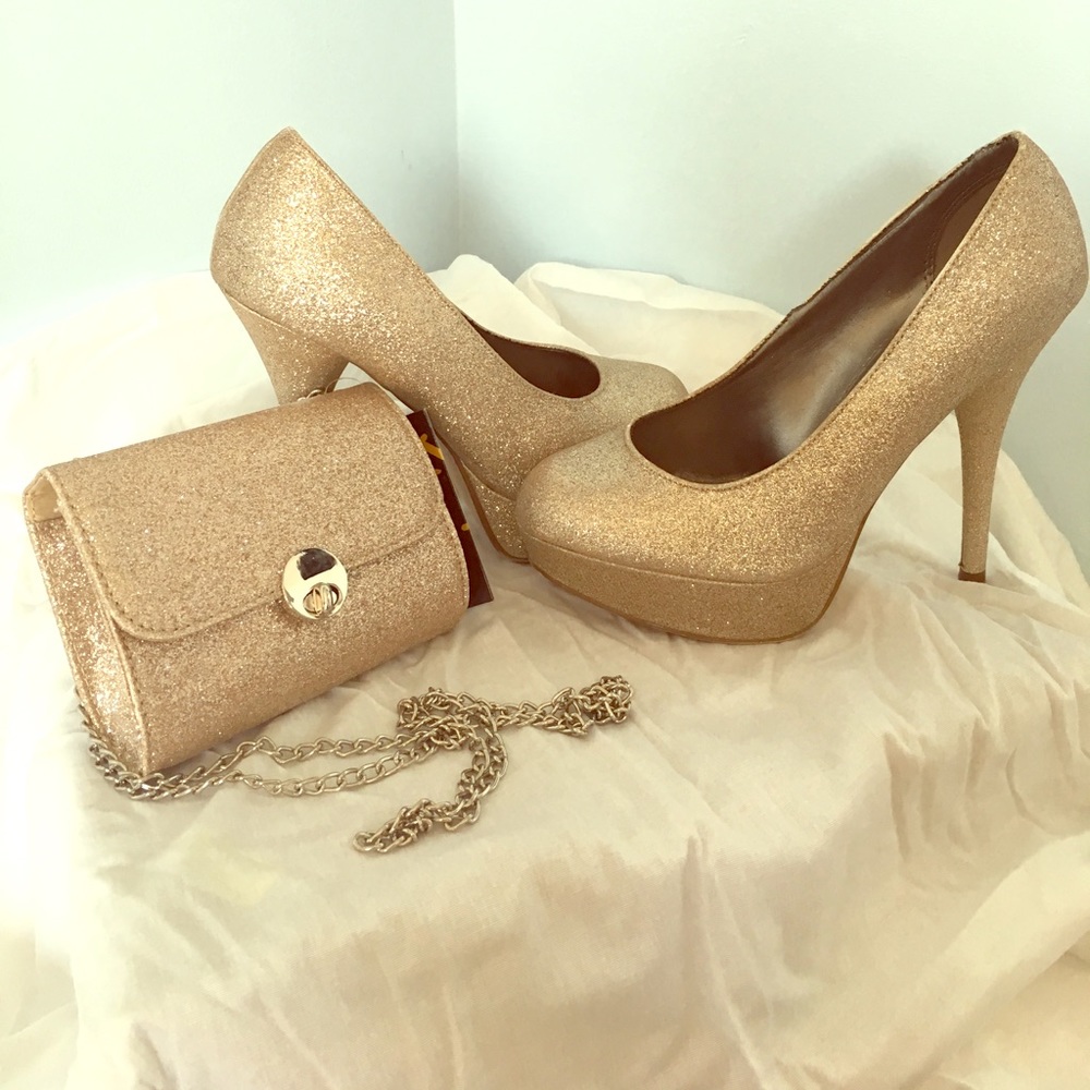 4 1/2 inch Gold Glitter Heels & Purse