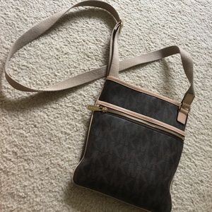 Michael kors cross body bag