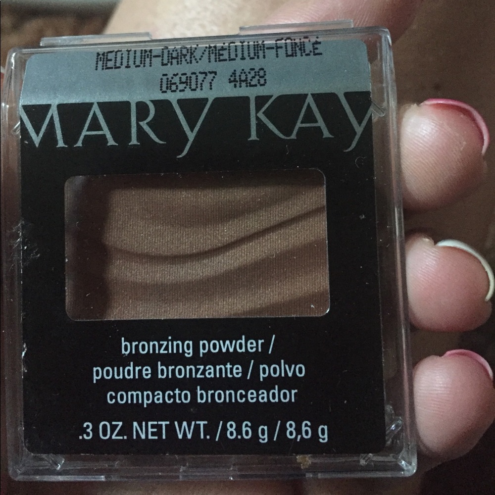 Mary Kay Bronzing powder medium-deep