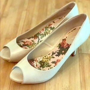 XAppeal shiny nude peep toe heels