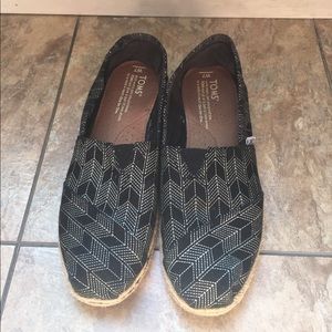 TOMS slip ons