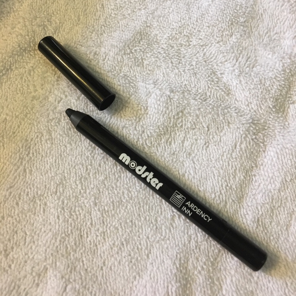 ♦️SOLD♦️ Modster pencil eyeliner
